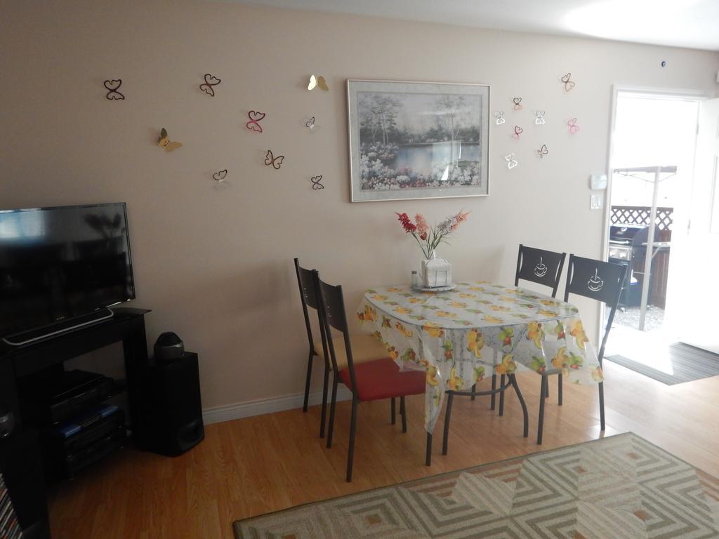 Clean And Quiet 2 Bdr 2 Bthr Private Entrance Entire Guests Suite Near Coquitlam Center Mall And Skytrain Экстерьер фото